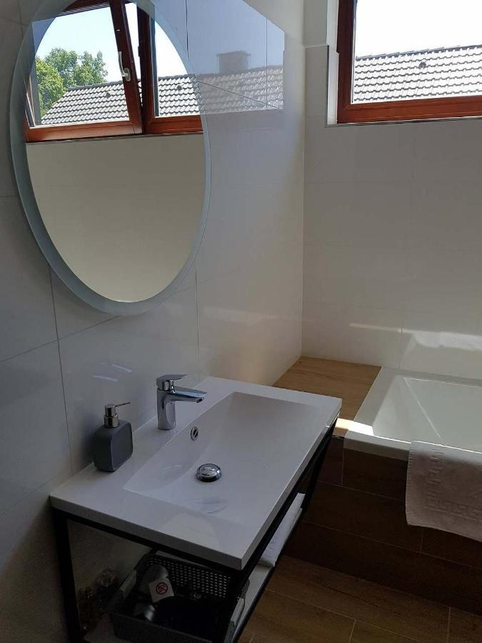 Apartmany Jura Nova Pec Ngoại thất bức ảnh