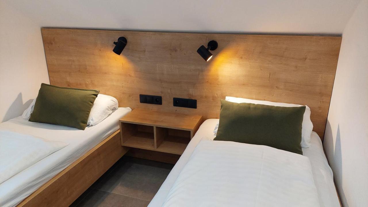 Apartmany Jura Nova Pec Ngoại thất bức ảnh
